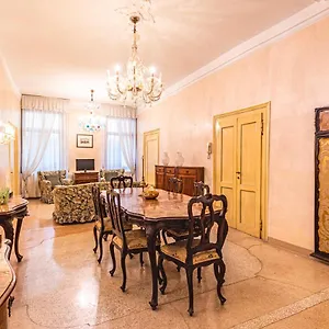 Appartamento Casa Vescovo, Free Wi-fi Near San Marco Square Venezia